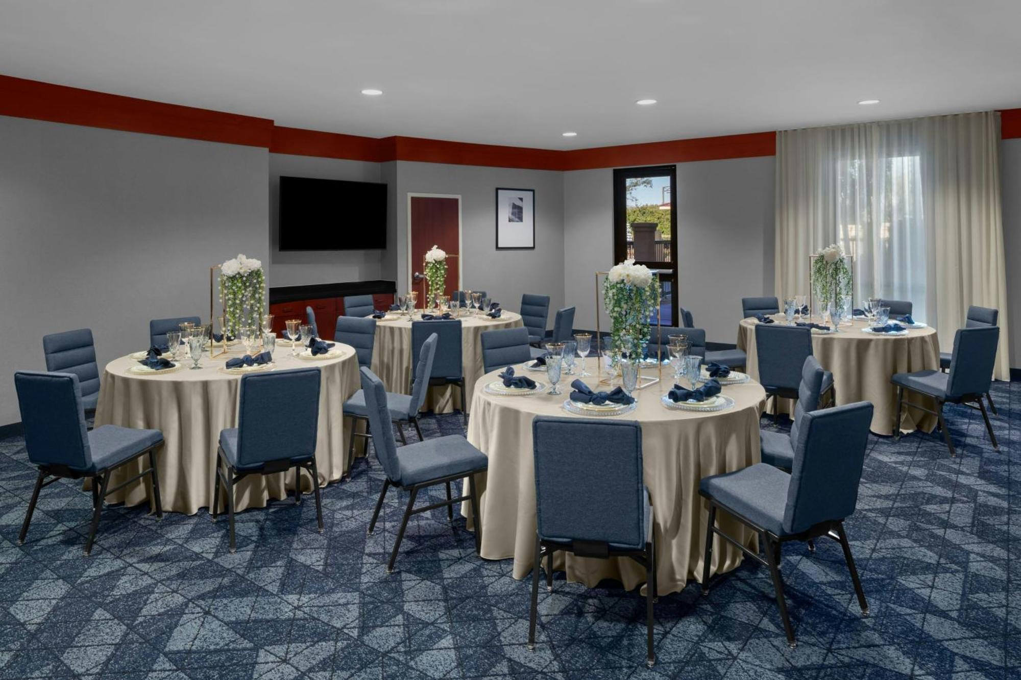 Courtyard By Marriott Santa Clarita Valencia Exterior foto