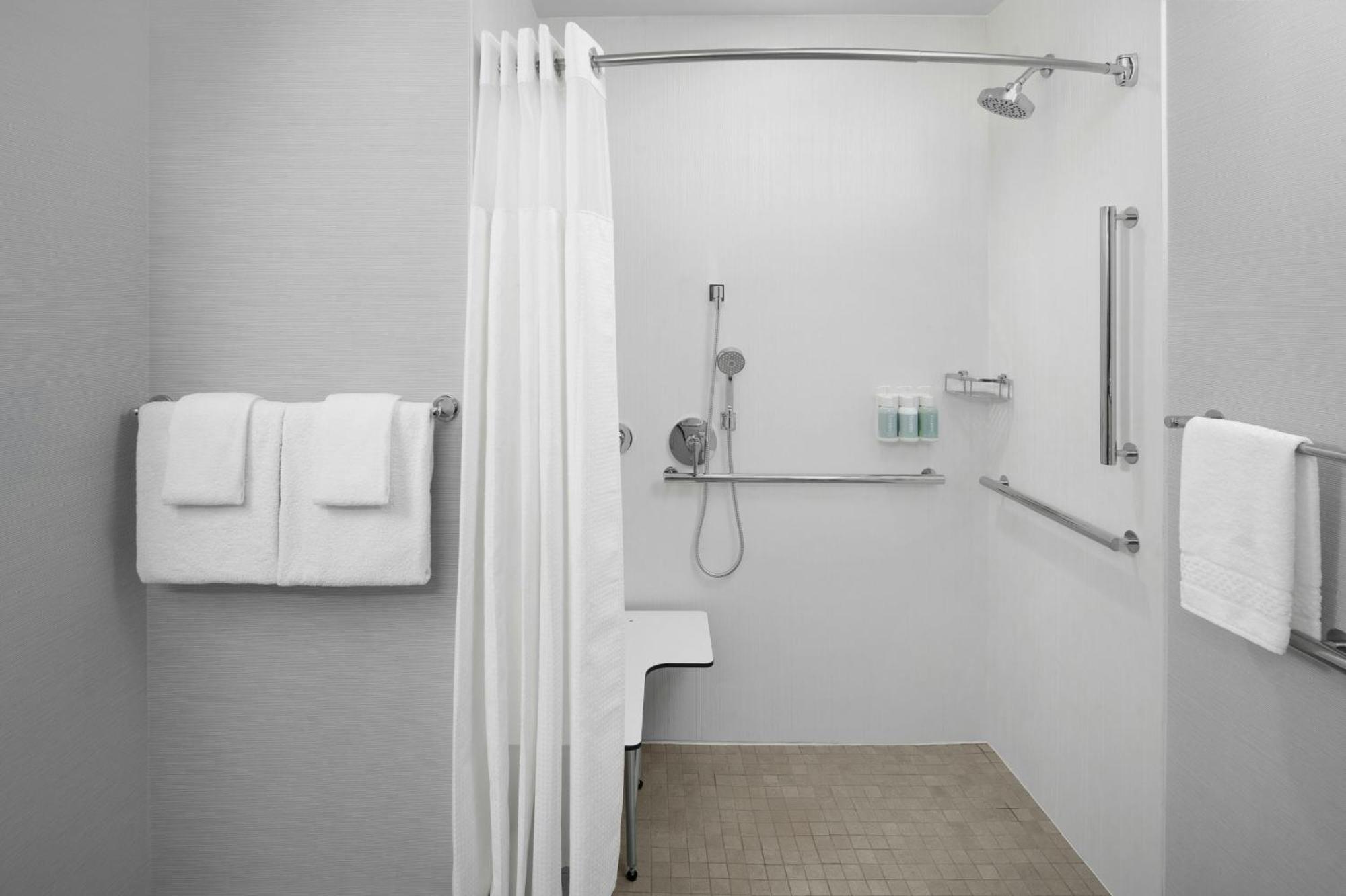 Courtyard By Marriott Santa Clarita Valencia Exterior foto