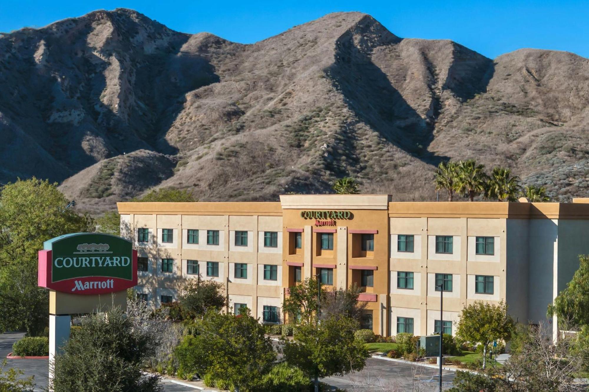 Courtyard By Marriott Santa Clarita Valencia Exterior foto